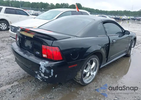 2000 Ford Mustang из США, поврежденный, VIN 1FAFP4048YF130056